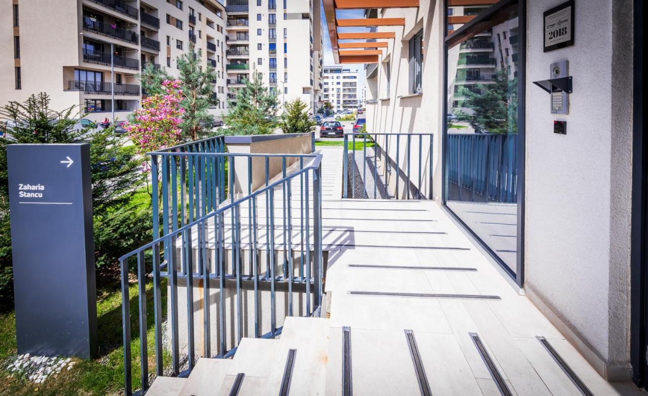 Lovely Chic Studio, On A Beautiful Promenade Apartment Brasov Luaran gambar