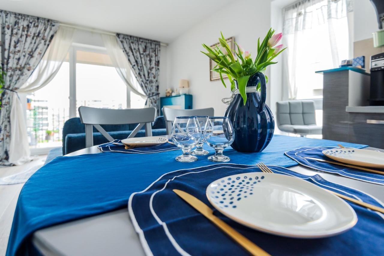 Lovely Chic Studio, On A Beautiful Promenade Apartment Brasov Luaran gambar