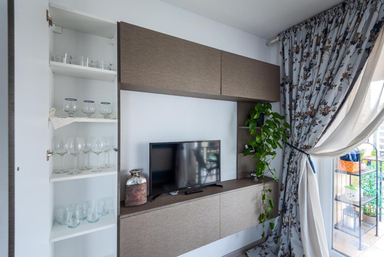 Lovely Chic Studio, On A Beautiful Promenade Apartment Brasov Luaran gambar