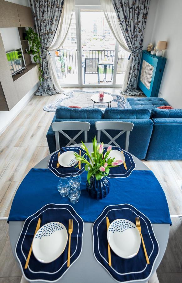 Lovely Chic Studio, On A Beautiful Promenade Apartment Brasov Luaran gambar